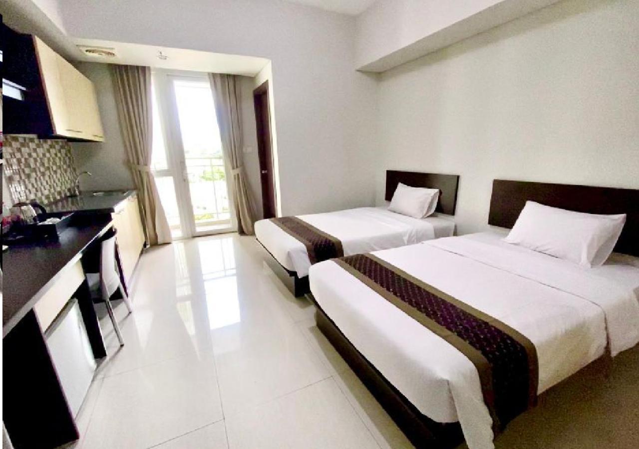 Skyland City Hotel Jatinangor Cilimus Extérieur photo